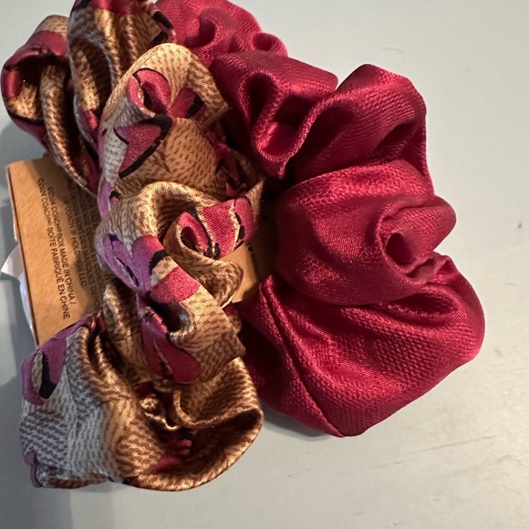 Coach Silk Scrunchie Set in Burgundy and Floral NWT main image 5